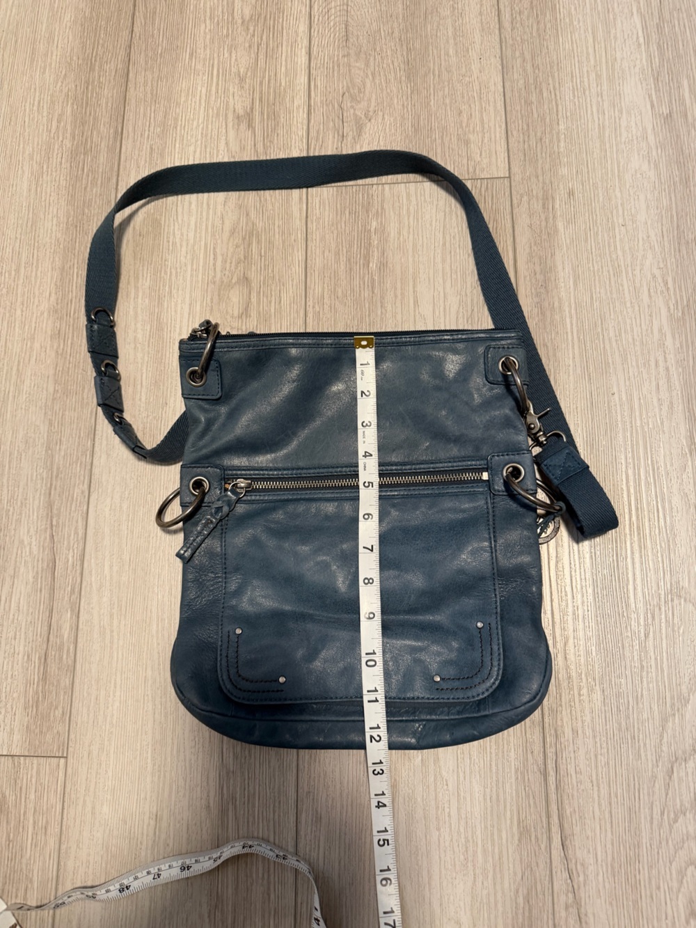 The Sak Leather Blue Crossbody Bag Purse Wear Multiple Ways Boho Travel Y2K - Picture 4 of 16
